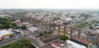 Pasea por Los Arcos, Acueducto de Querétaro Vista aérea Los Arcos de Querétaro