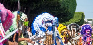Fiesta de La Santa Cruz y la danza de concheros en Querétaro Fiesta de la Santa Cruz en Querétaro