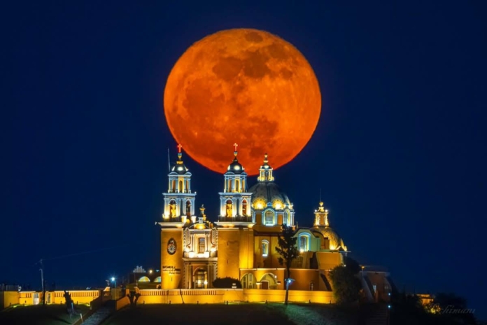 La superluna que abrazó a México: una noche para redescubrir nuestros cielos. Foto: Turismo de México.